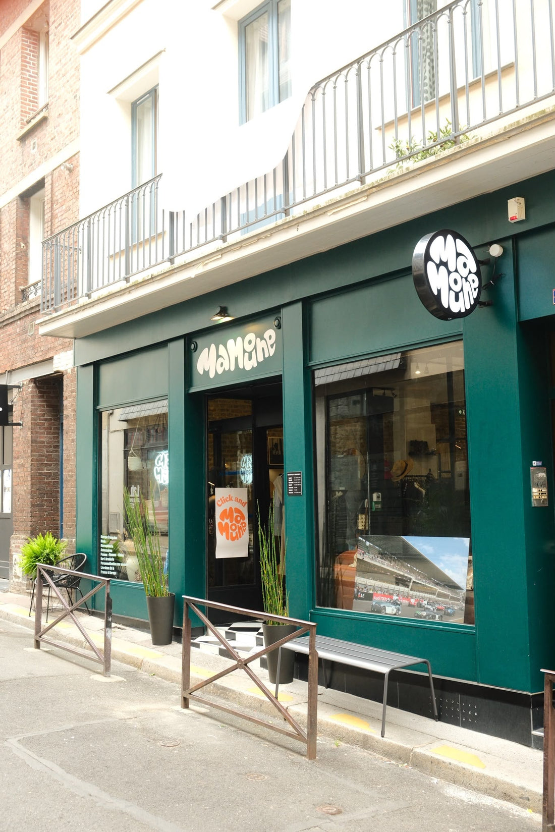 Intérieur de la boutique Mamoune au cœur de Rouen
