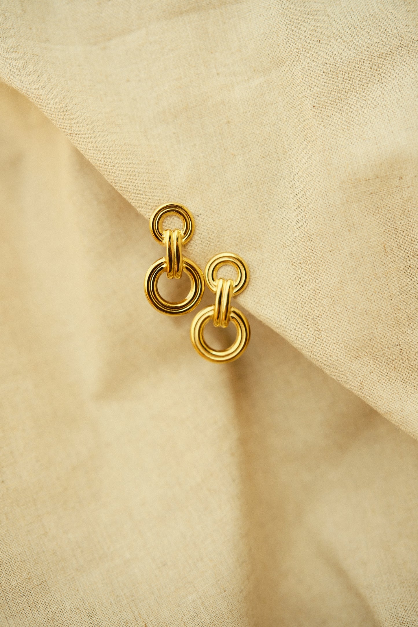 Boucles d’oreilles acier inoxydable un mélange de légèreté et d’élégance