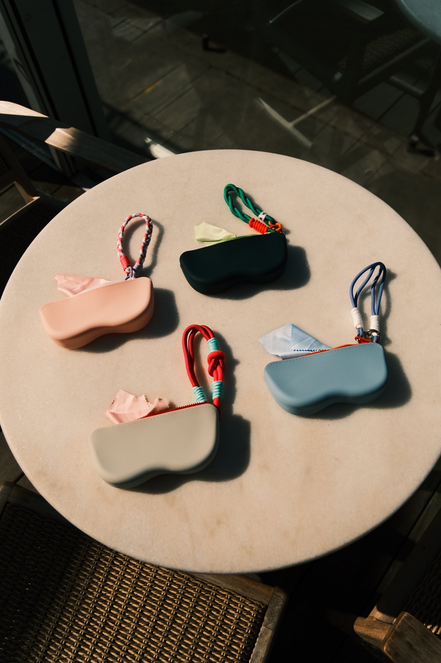 Les pochettes Colors